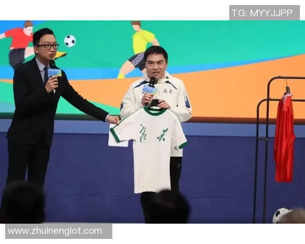 追逐足球明星的魅力所在与背后的情感共鸣分析