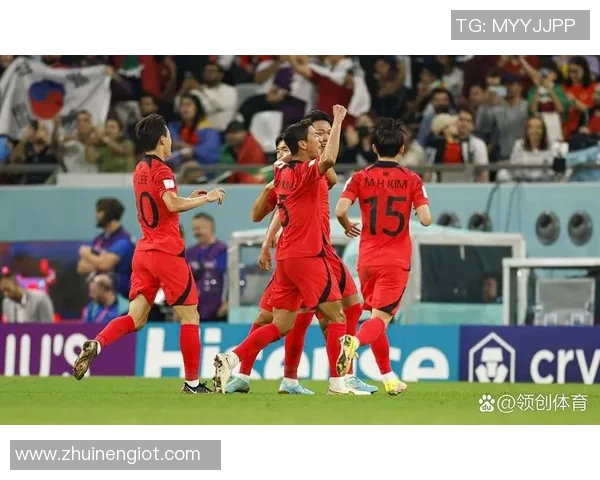 足球明星的8块腹肌背后隐藏的训练秘密与饮食秘诀揭秘