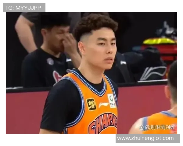 深圳男子篮球队迎战珠海队展开激烈对决期待精彩瞬间和精彩表现 深圳男子篮球队迎战珠海队展开激烈对决期待精彩瞬间和精彩表现